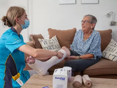 2022 Irenehuis verpleegkundige verzorgende been zwachtel 4